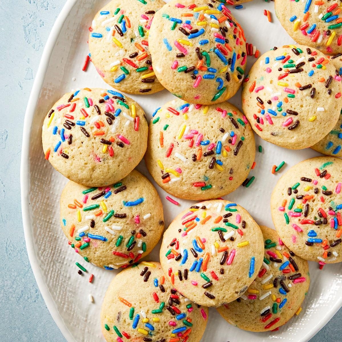 Quick & Easy Funfetti Cookies: Your 30-Minute Party Treat